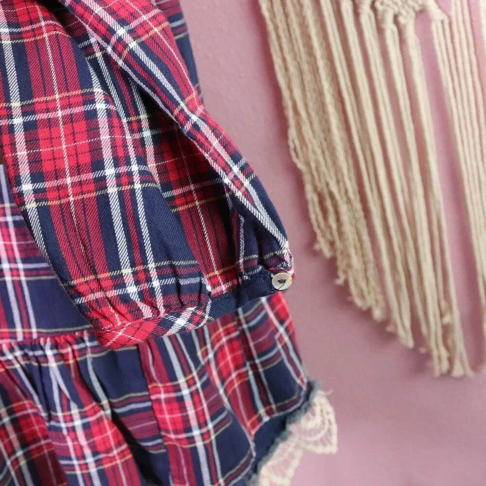 Beach Lunch Lounge | Tartan Plaid Ruffle Top Large - Picture 4 of 8